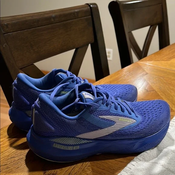 Brooks  ADRENALINE GTS Athletic Running Shoes Comfort (without original box) - Picture 3 of 16